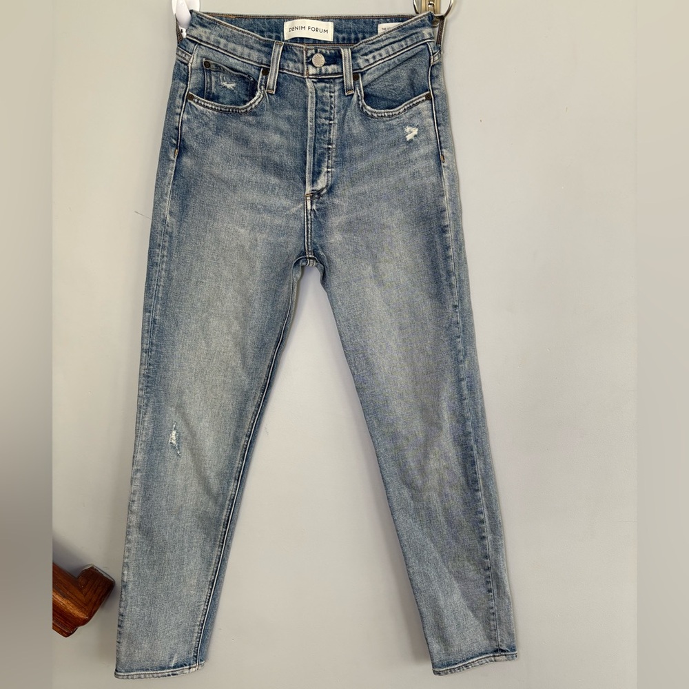 Denim Forum “The Yoko High Rise Slim” Blue Jeans size 26